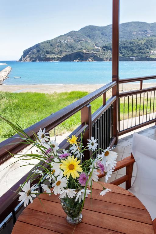 Akti Fine Rooms Скопелос Екстериор снимка