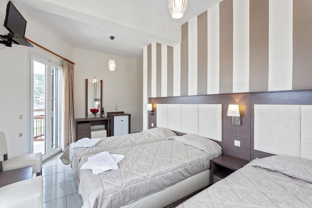 Akti Fine Rooms Скопелос Екстериор снимка